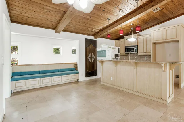 $649,900 | 713 Roanoke Court, Gulf Breeze, FL 32561