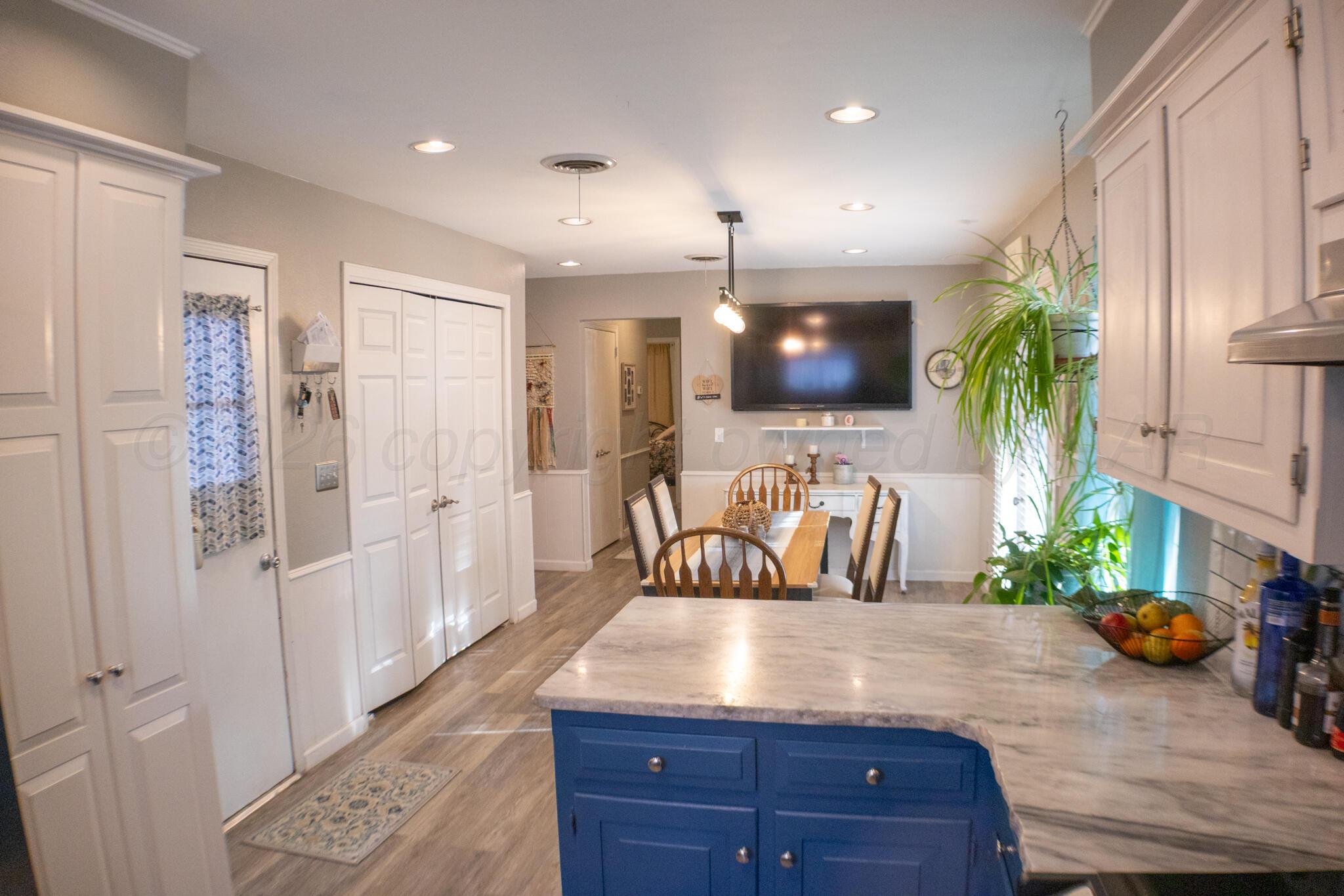 4504 Goodnight Trail Amarillo, TX 79109 - Photo 10 of 32 a view of a living room and dining room