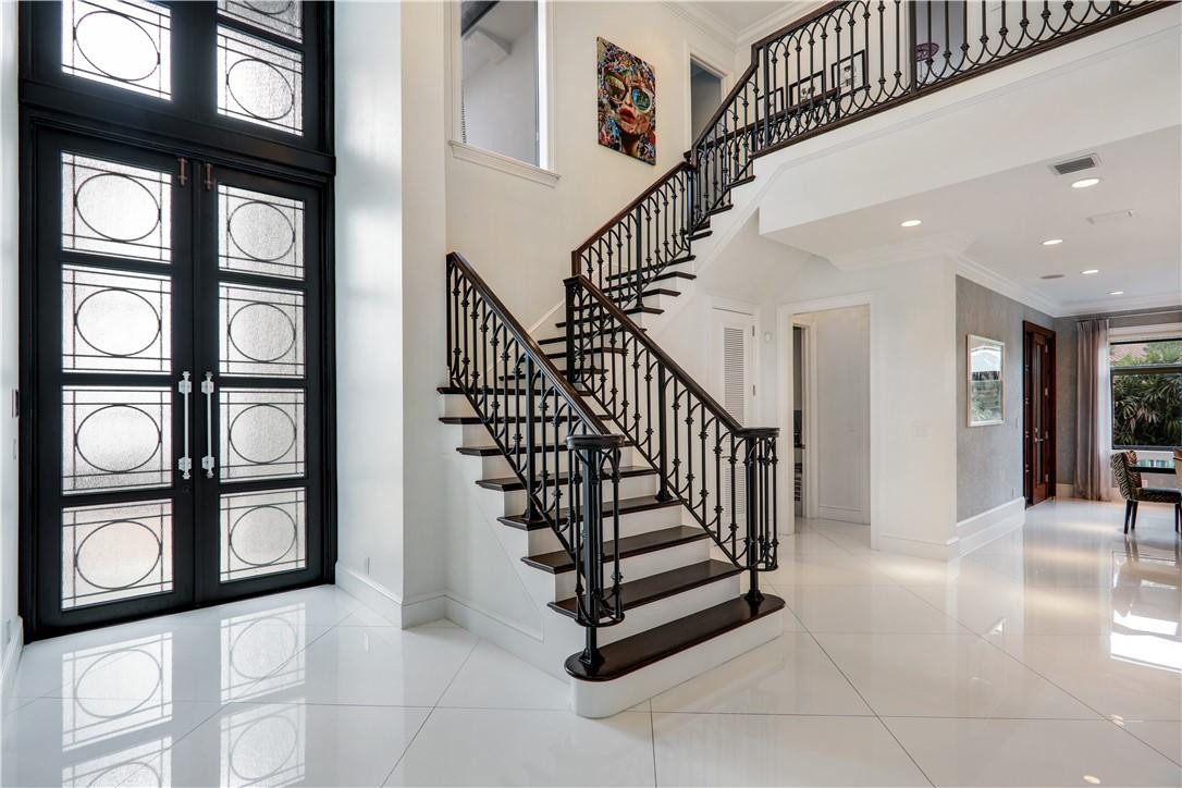 36 Minnetonka Road Sea Ranch Lakes, FL 33308 - Photo 9 of 62 Photo 9