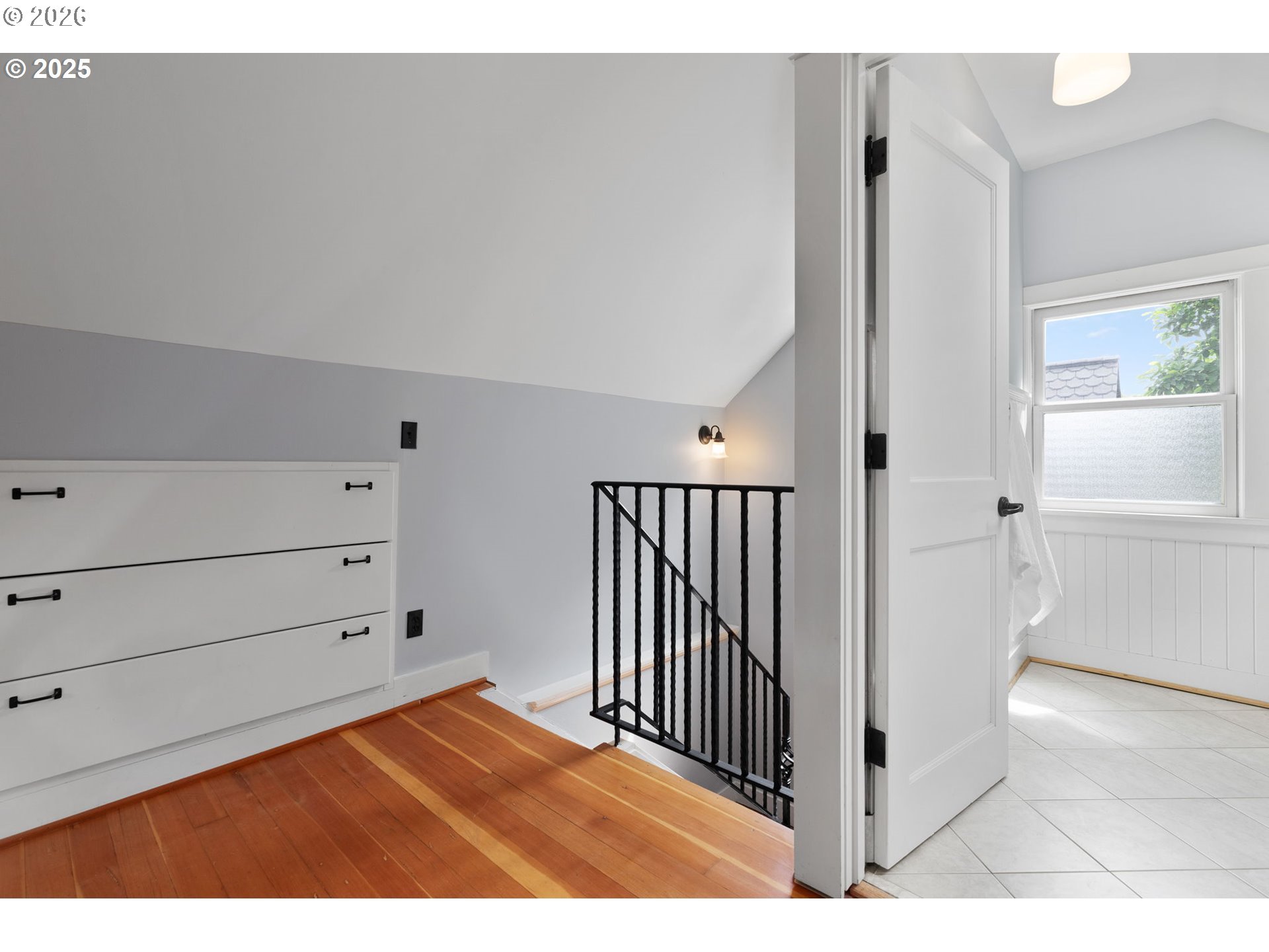 436 Southeast 44th Avenue Portland, OR 97215 - Photo 25 of 46 Hallway