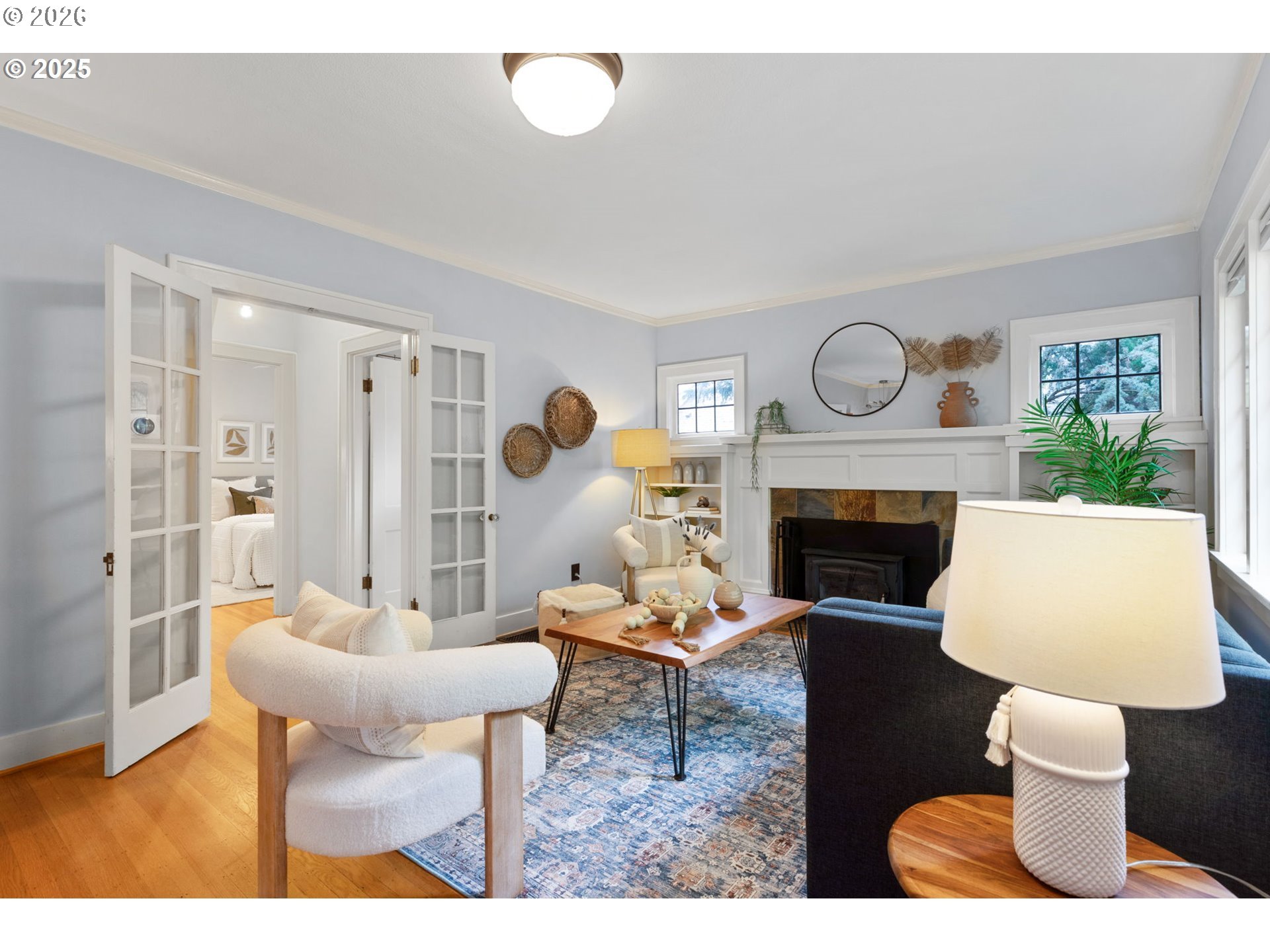 436 Southeast 44th Avenue Portland, OR 97215 - Photo 9 of 46 Living Room