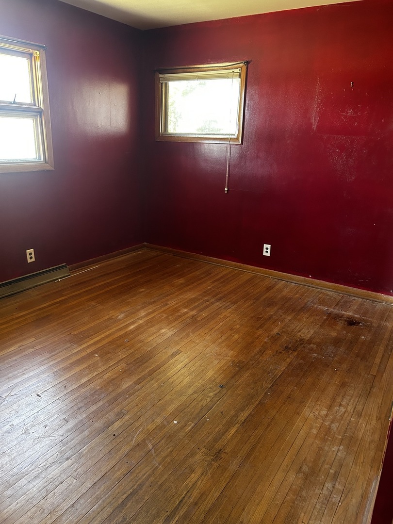 401 Oak Drive Roberts, IL 60962 - Photo 7 of 15