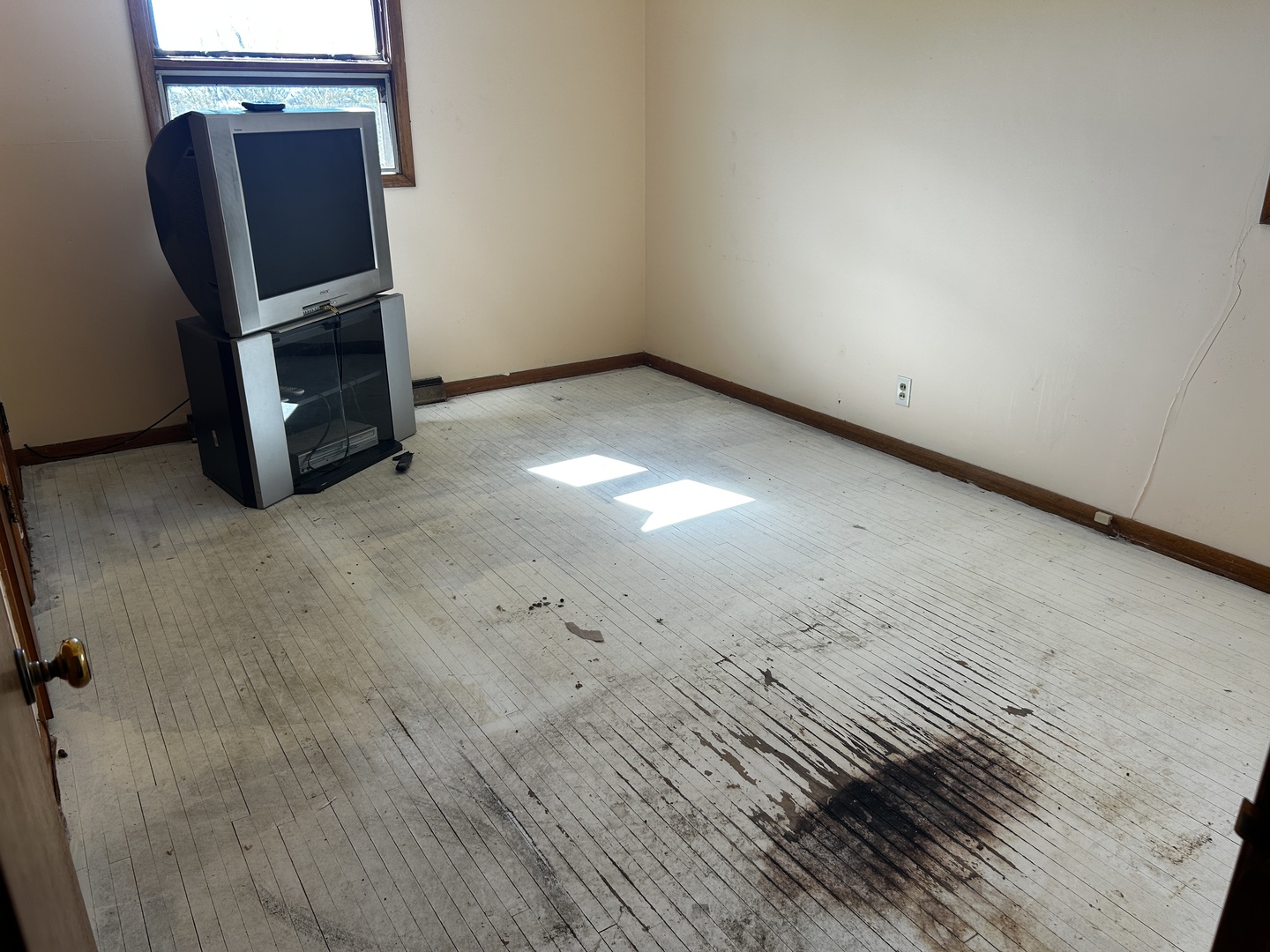 401 Oak Drive Roberts, IL 60962 - Photo 9 of 15