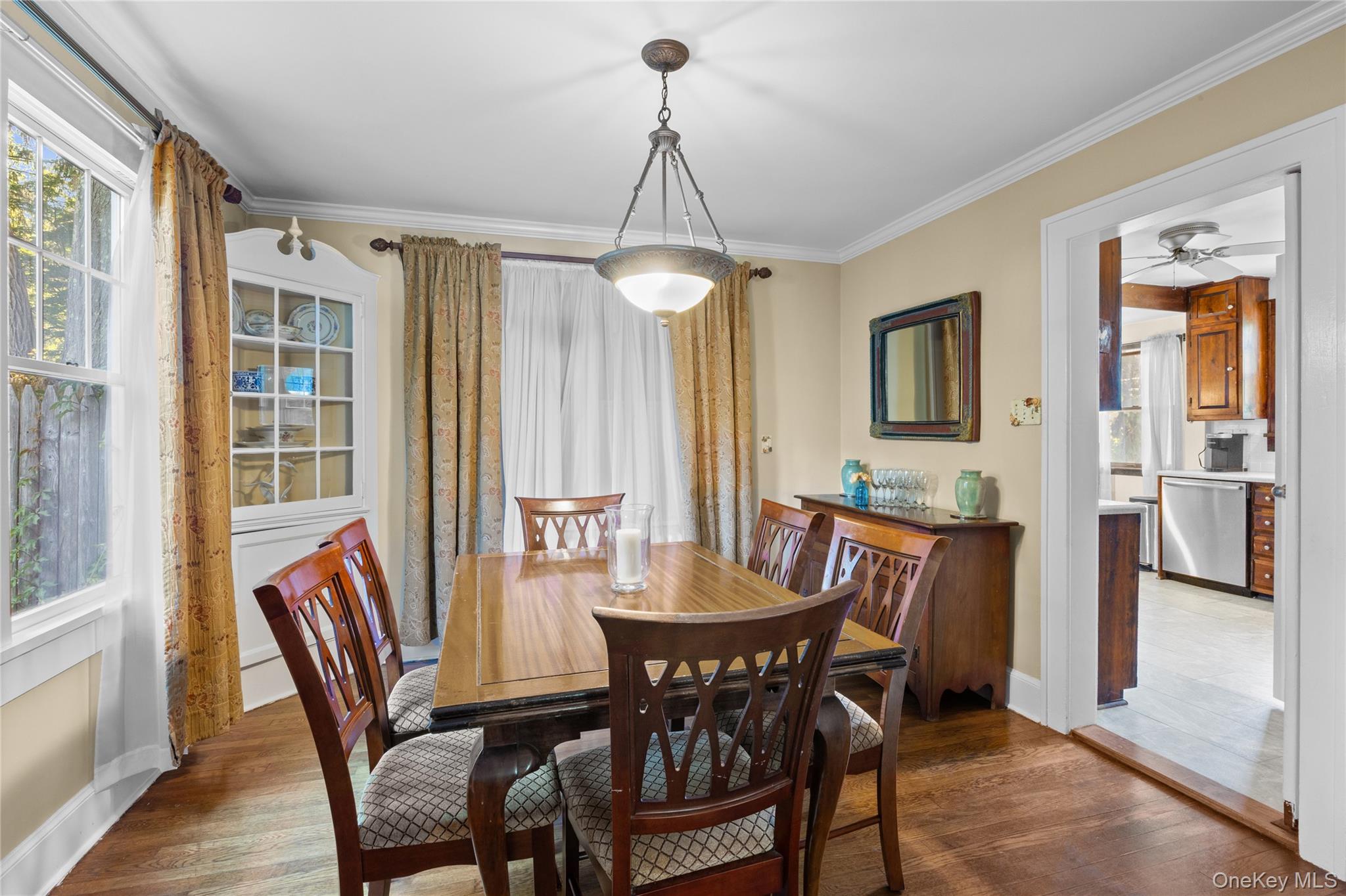 217 Soundview Road Huntington, NY 11743 - Photo 18 of 50