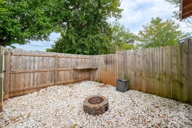 $1,725 | 1422 Delane Avenue, Unit 9, Charlotte, NC 28211