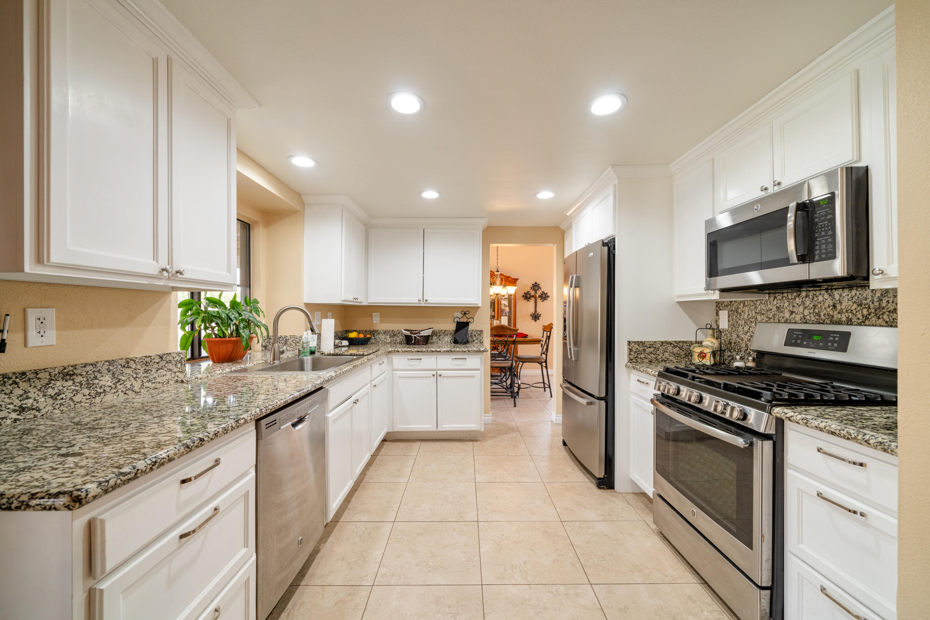 40545 Pinnacle Way Palmdale, CA 93551 - Photo 27 of 44 JYP06711-HDR