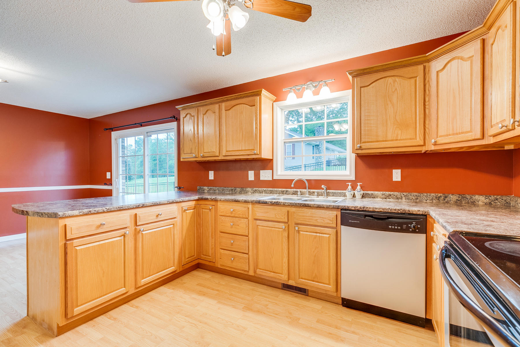 53 Whispering Ridges Road Greeneville, TN 37743 - Photo 13 of 37 015