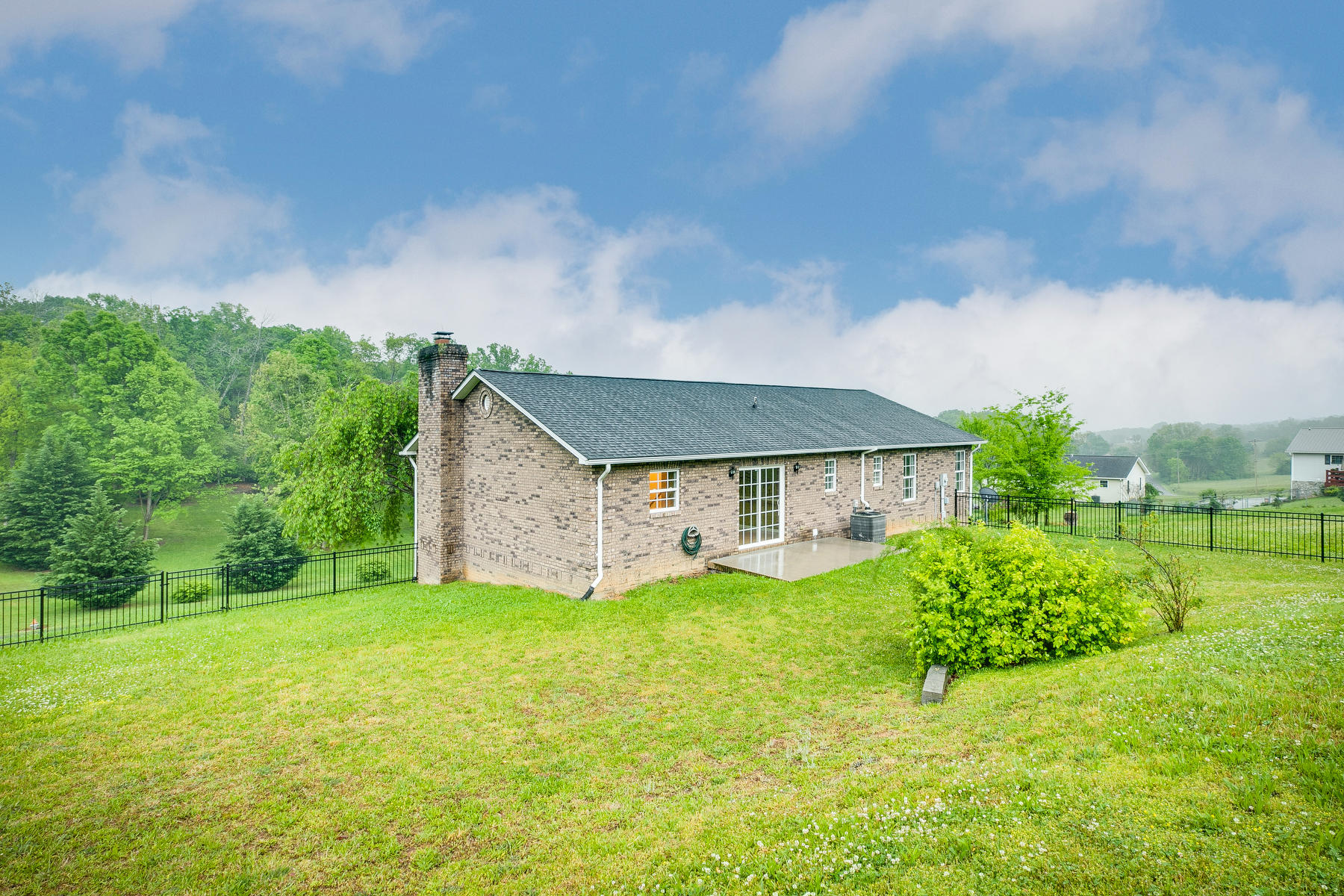 53 Whispering Ridges Road Greeneville, TN 37743 - Photo 32 of 37 035