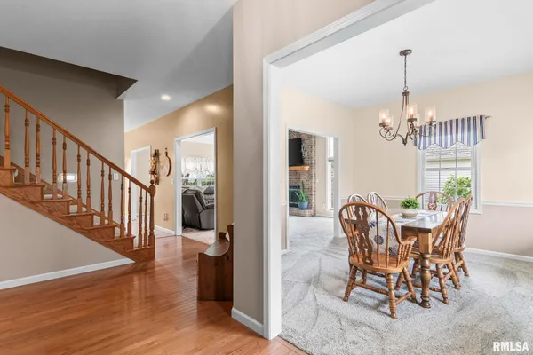 $445,000 | 2804 Hastings Road, Chatham, IL 62629