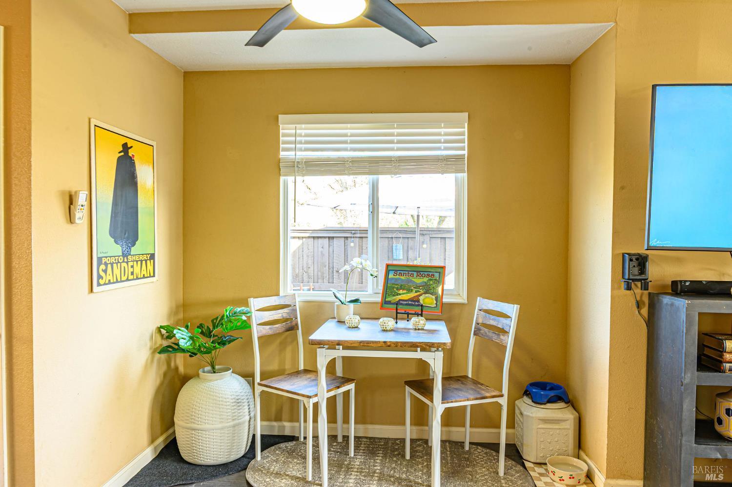 1816 Primavera Court Santa Rosa, CA 95409 - Photo 21 of 31