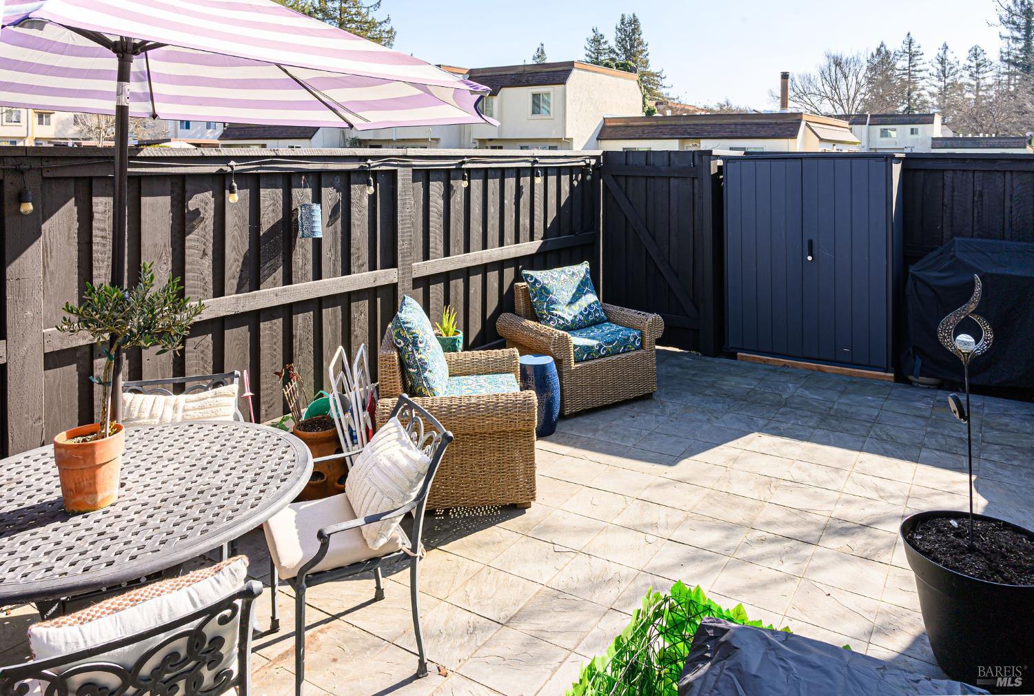 1816 Primavera Court Santa Rosa, CA 95409 - Photo 28 of 31