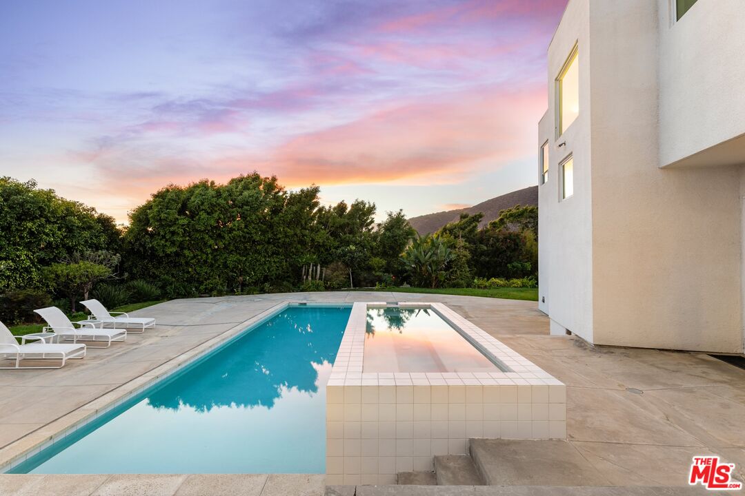 6081 Cavalleri Road Malibu, CA 90265 - Photo 4 of 52