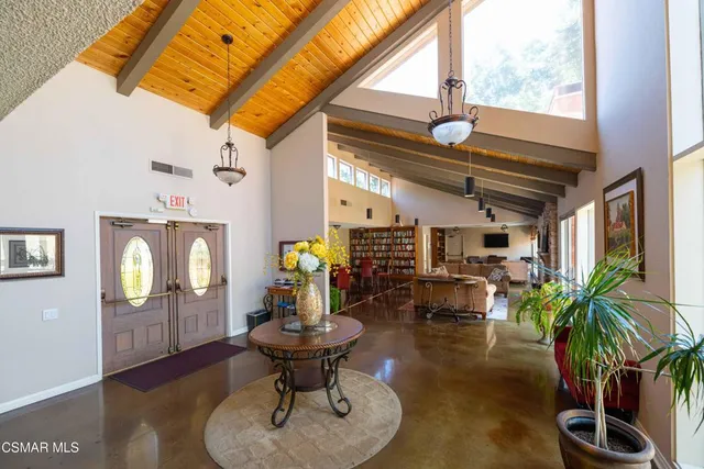 $2,950 | 460 Arbor Ln Court, Unit 203, Thousand Oaks, CA 91360