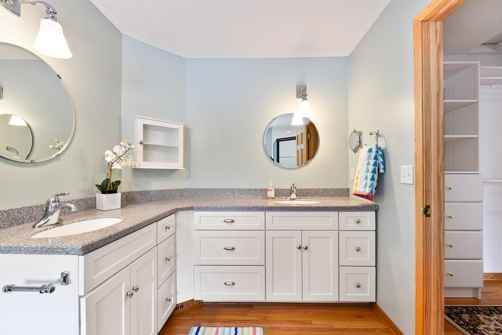 14527 Moonlight Hill Road Minnetonka, MN 55345 - Photo 21 of 39 Gallery Image 21