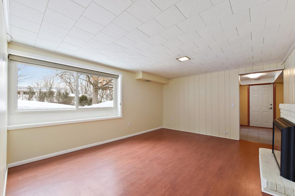 14527 Moonlight Hill Road Minnetonka, MN 55345 - Photo 29 of 39 Gallery Image 29