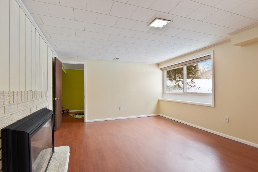 14527 Moonlight Hill Road Minnetonka, MN 55345 - Photo 30 of 39 Gallery Image 30