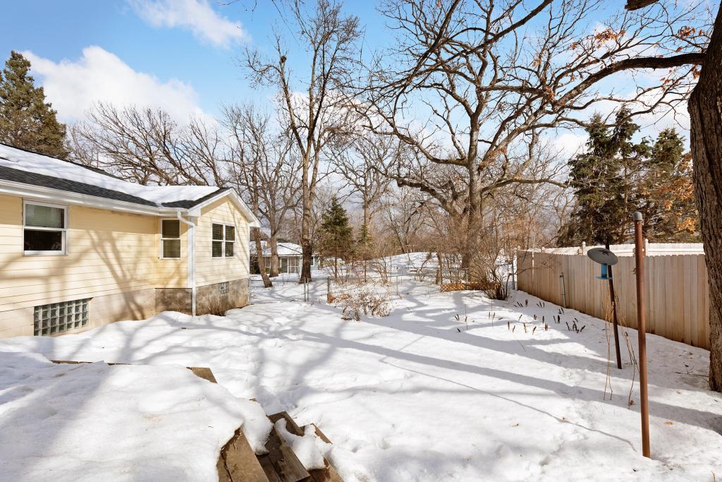 14527 Moonlight Hill Road Minnetonka, MN 55345 - Photo 36 of 39 Gallery Image 36