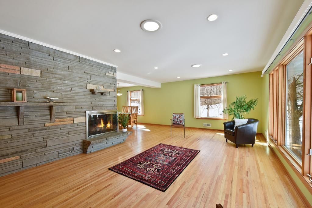 14527 Moonlight Hill Road Minnetonka, MN 55345 - Photo 7 of 39 Gallery Image 7