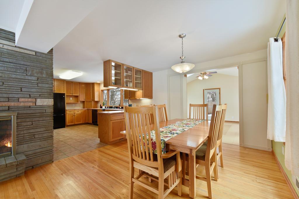 14527 Moonlight Hill Road Minnetonka, MN 55345 - Photo 10 of 39 Gallery Image 10