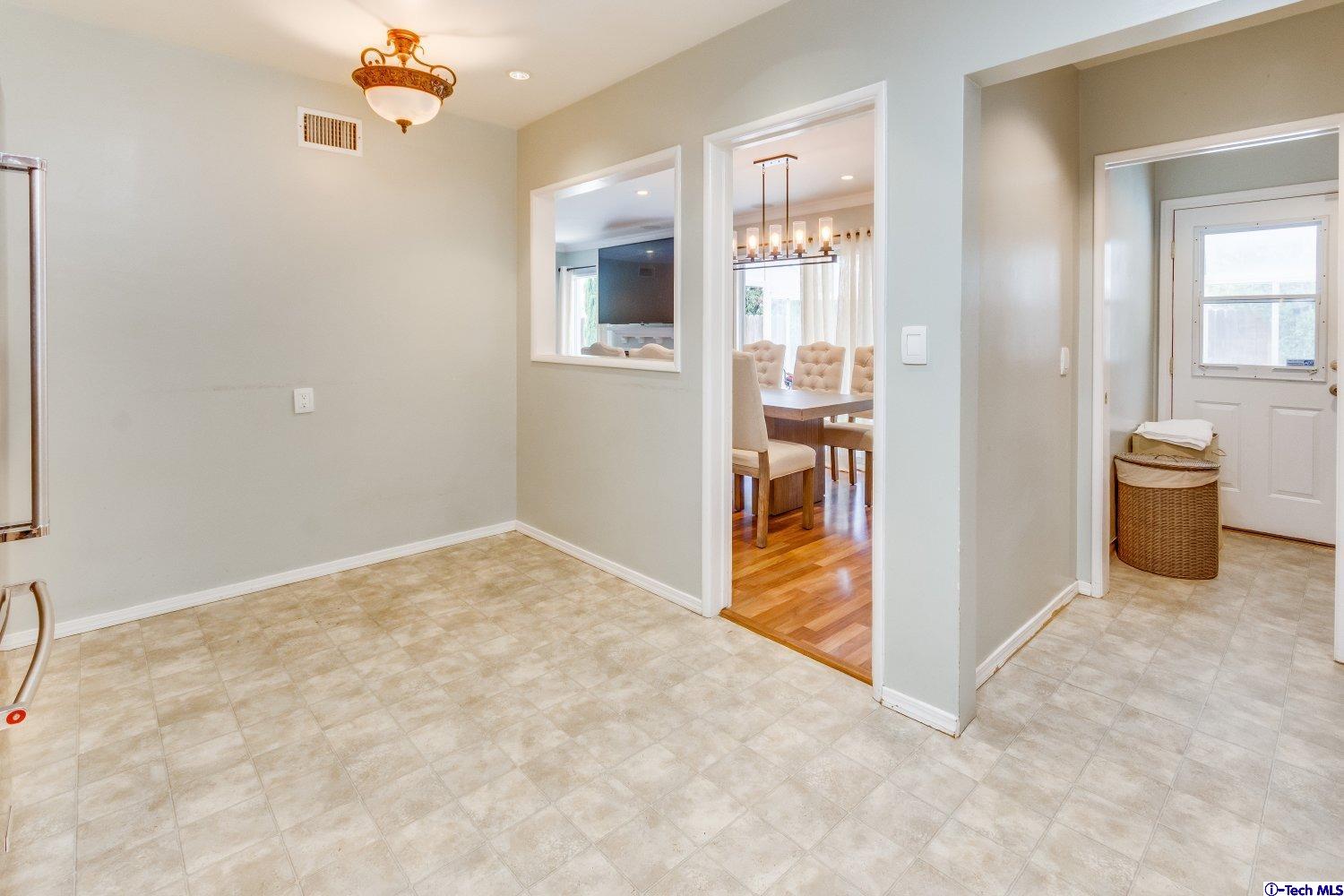10803 Terecita Road Tujunga, CA 91042 - Photo 14 of 25 Gallery Image 14