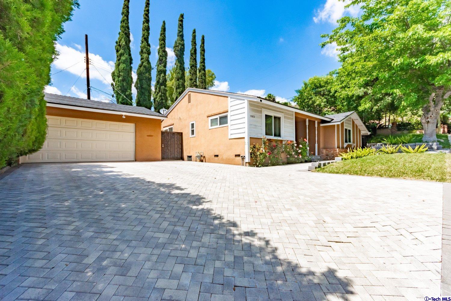 10803 Terecita Road Tujunga, CA 91042 - Photo 3 of 25 Gallery Image 3