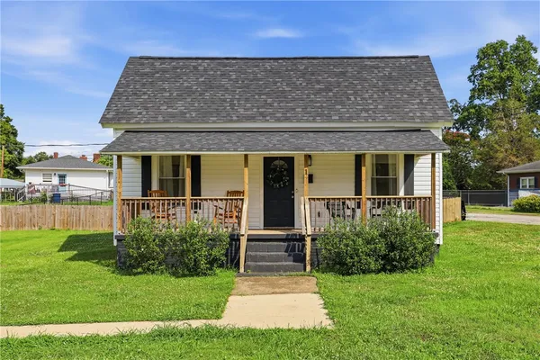 $209,900 | 1 Brock Street, Pelzer, SC 29669