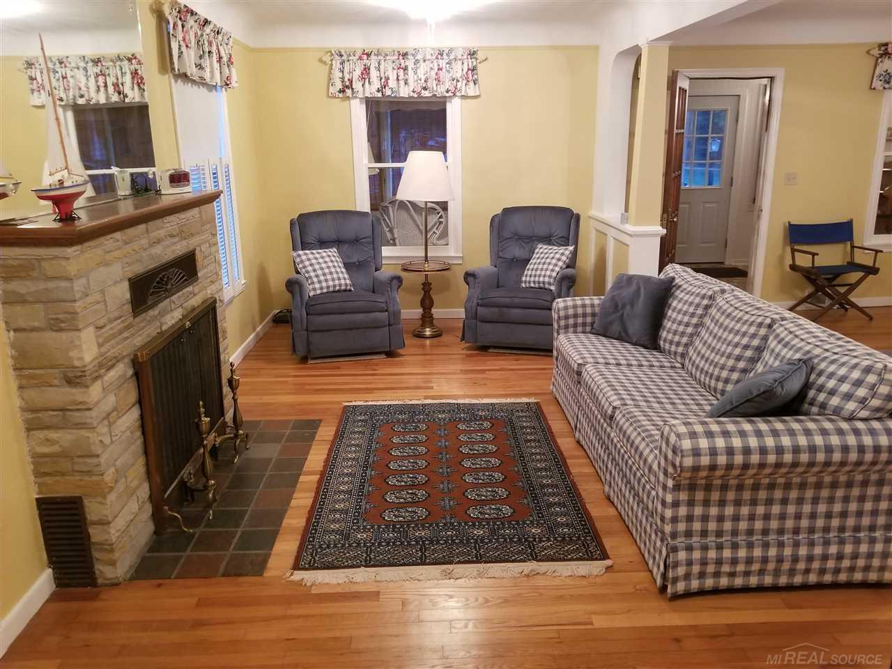2045 Lakeshore Road Applegate, MI 48401 - Photo 19 of 51