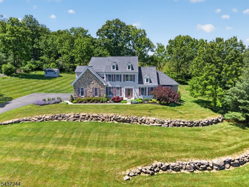 27 Kalan Farm Road Hampton, NJ 08827 - Photo 3 of 47