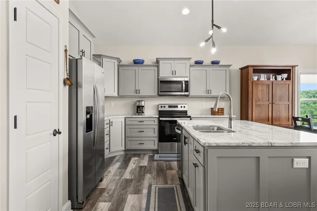 $599,900 | 76 Barolo Lane, Unit 21A, Camdenton, MO 65020