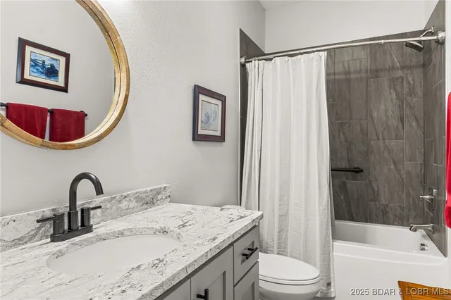 $599,900 | 76 Barolo Lane, Unit 21A, Camdenton, MO 65020