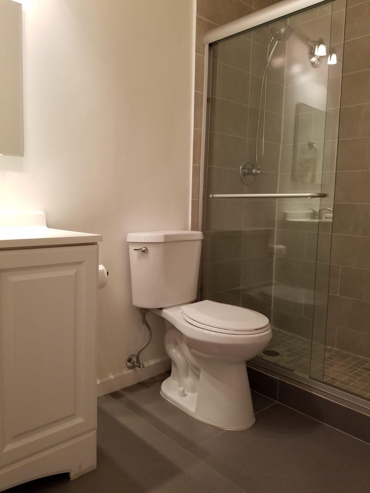 424 North Riverside Drive, Unit 206 Pompano Beach, FL 33062 - Photo 11 of 19 2nd Bath