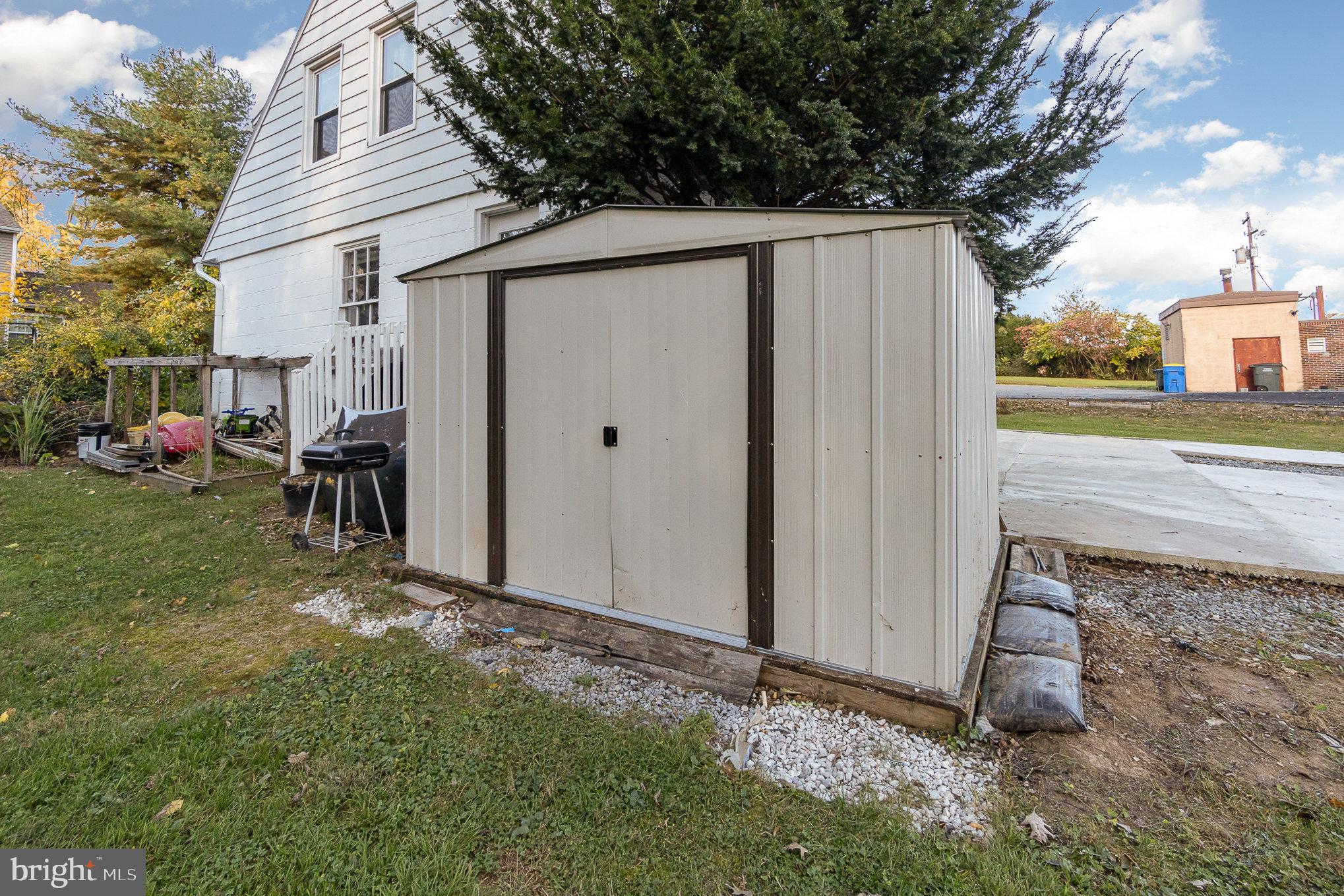 108 Locust Grove Road York, PA 17402 - Photo 26 of 28 Gallery Image 26