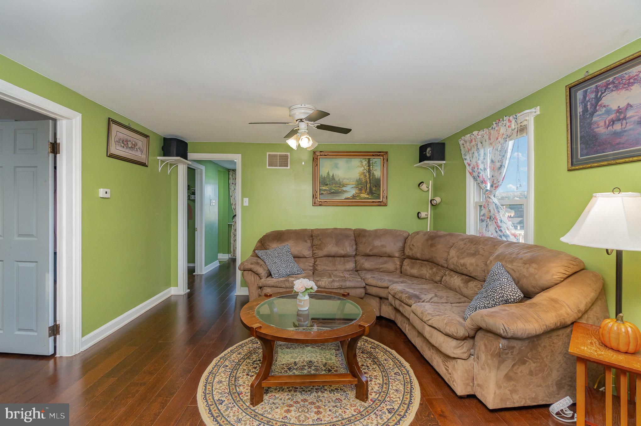 108 Locust Grove Road York, PA 17402 - Photo 3 of 28 Gallery Image 3