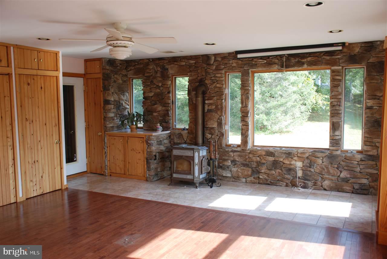 15 Hill Top Road Halifax, PA 17032 - Photo 10 of 19