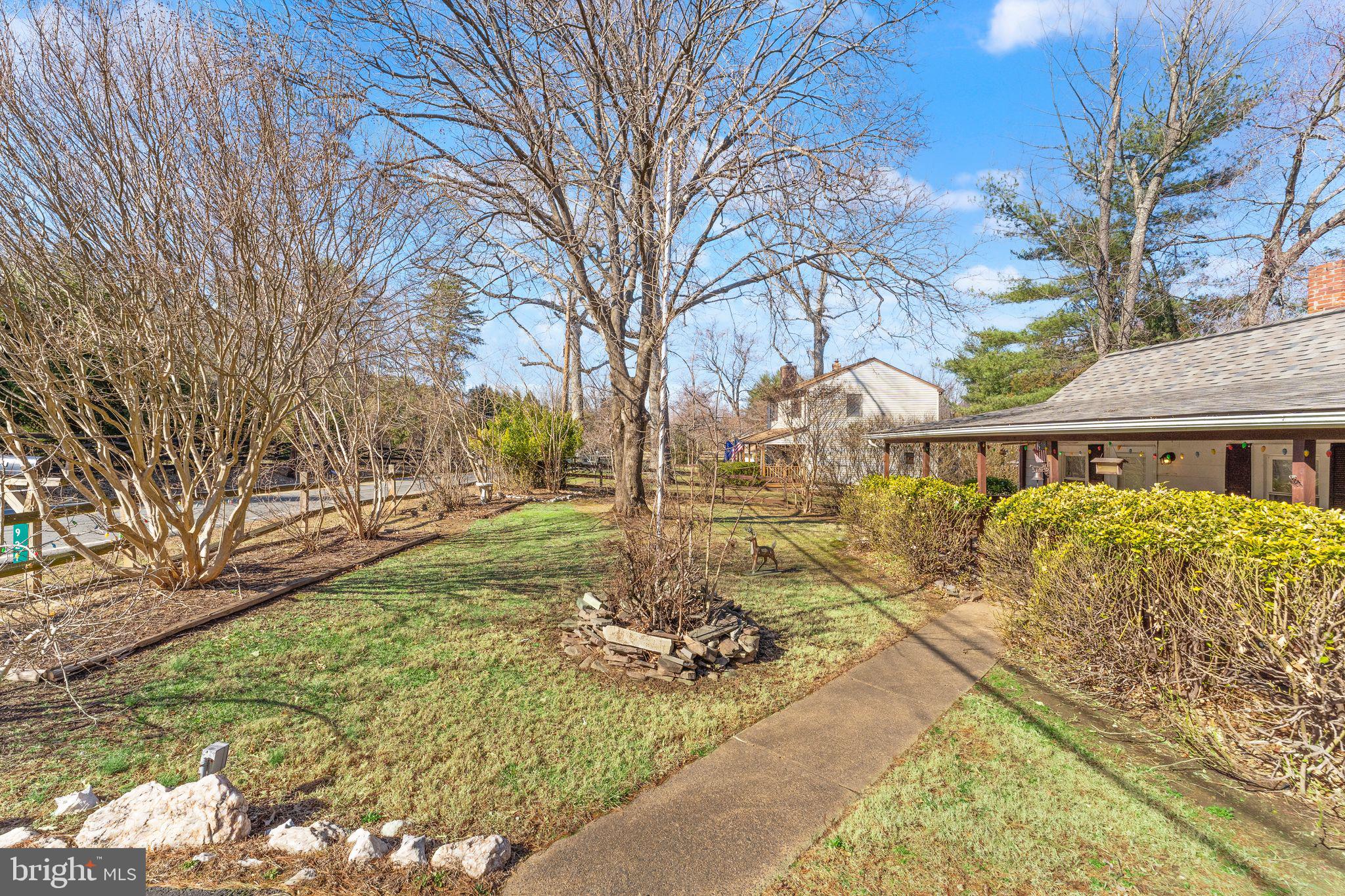927 Utterback Store Road Great Falls, VA 22066 - Photo 6 of 11 Gallery Image 6