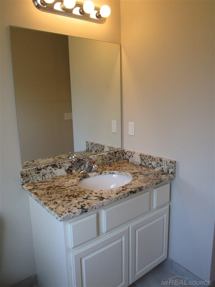 47392 Mariners New Baltimore, MI 48051 - Photo 12 of 14