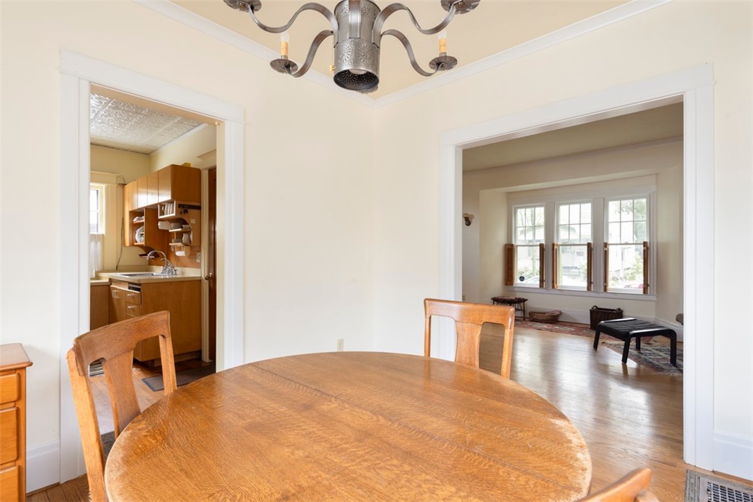 28 Washburn Park Rochester, NY 14620 - Photo 13 of 43