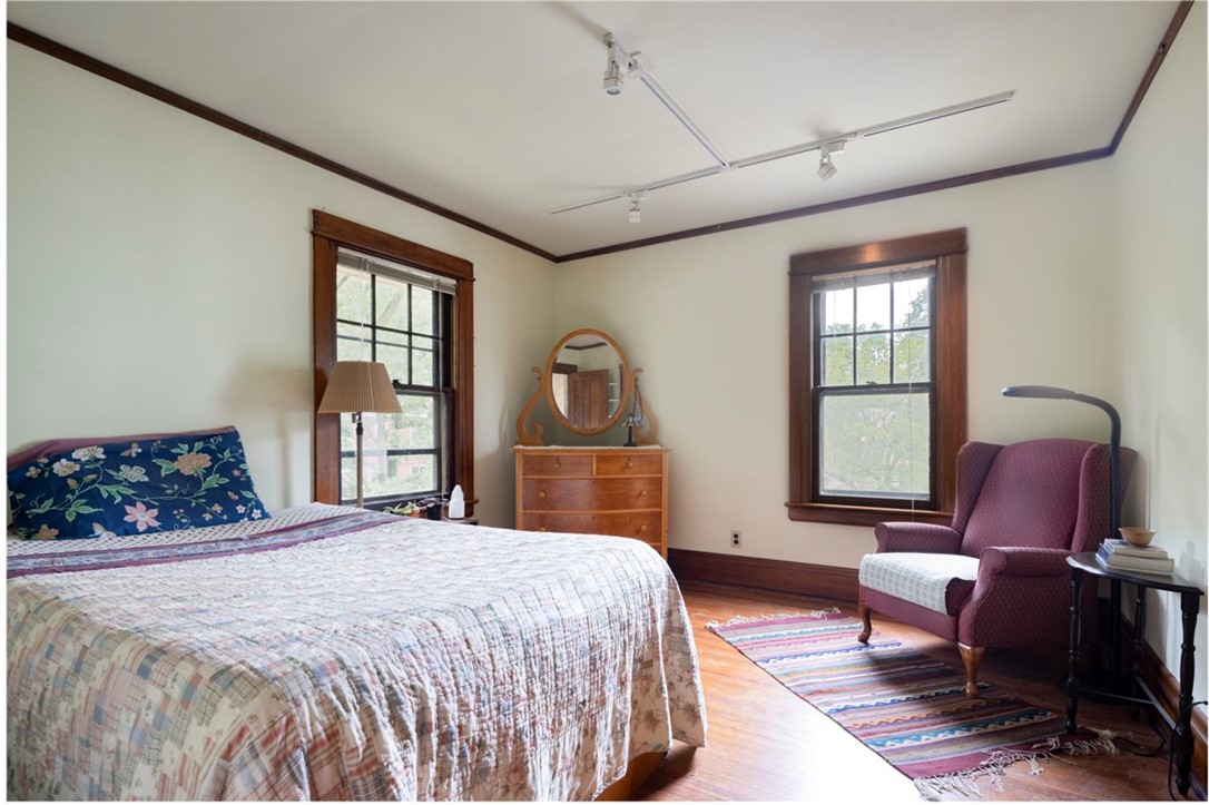 28 Washburn Park Rochester, NY 14620 - Photo 21 of 43