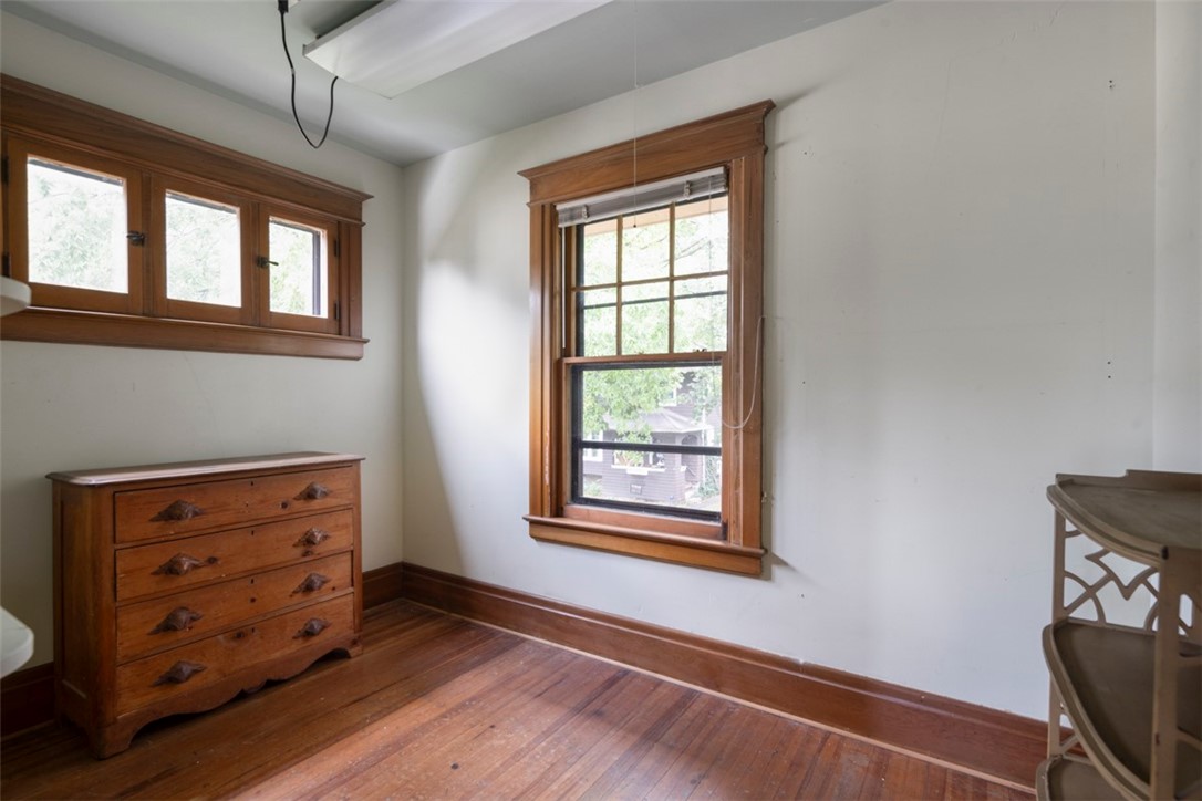 28 Washburn Park Rochester, NY 14620 - Photo 23 of 43