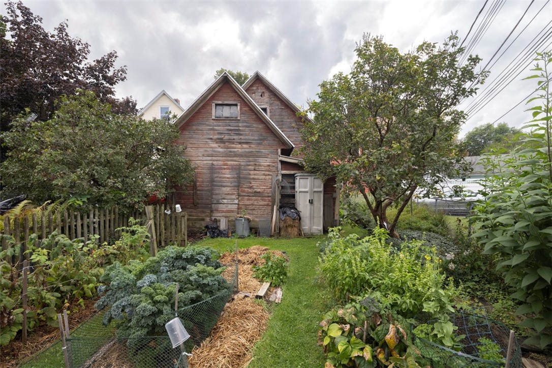 28 Washburn Park Rochester, NY 14620 - Photo 36 of 43