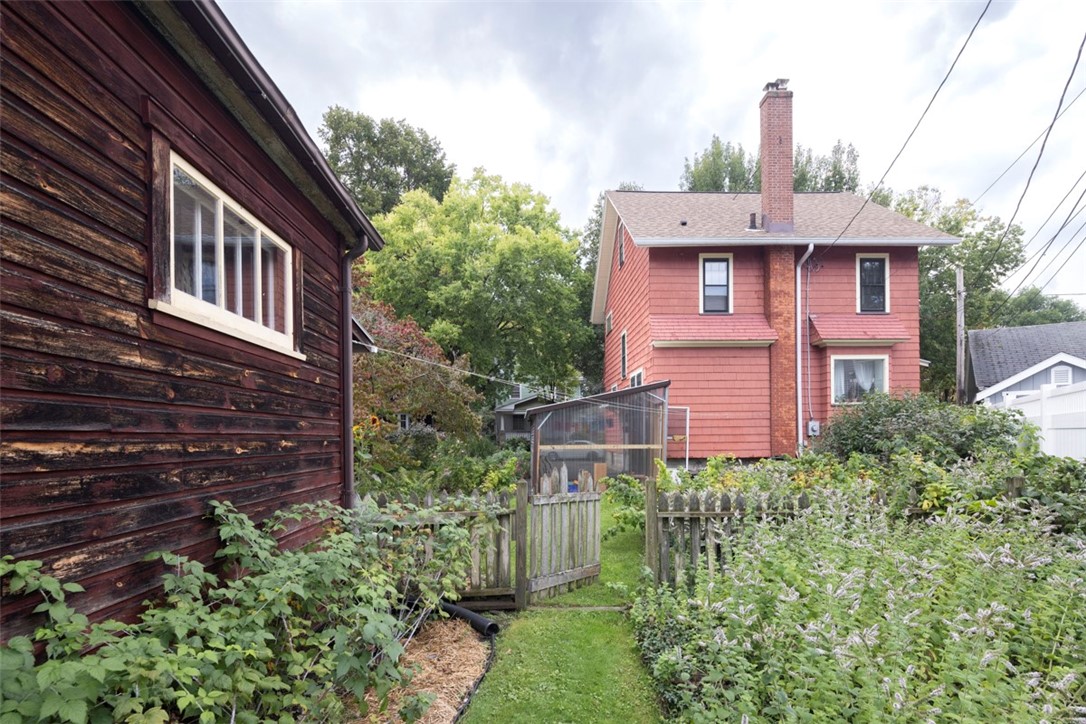 28 Washburn Park Rochester, NY 14620 - Photo 39 of 43