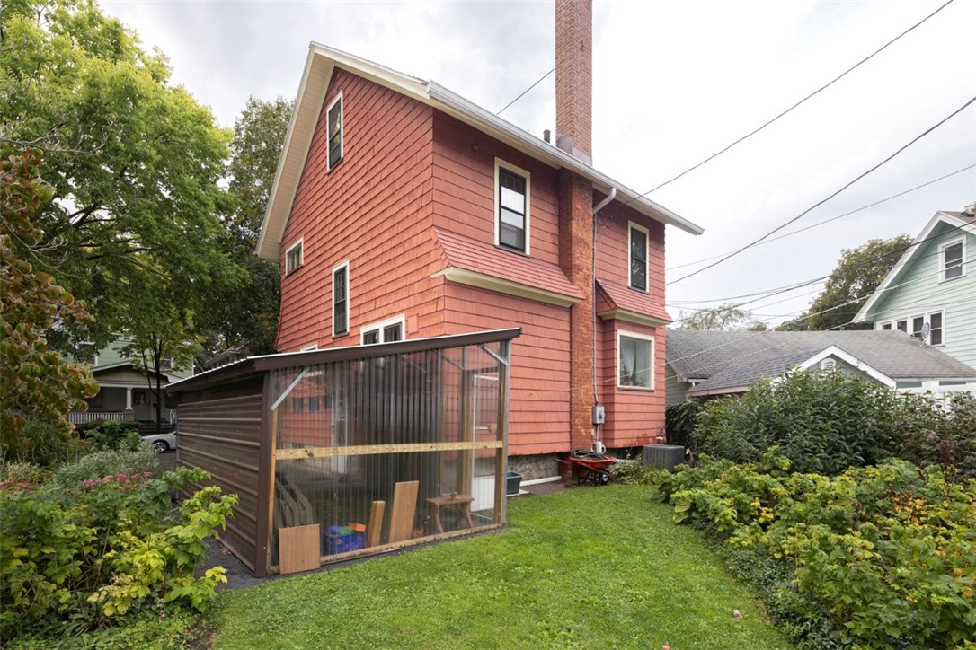 28 Washburn Park Rochester, NY 14620 - Photo 6 of 43