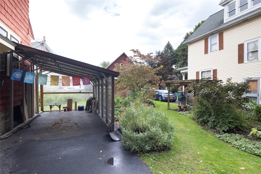 28 Washburn Park Rochester, NY 14620 - Photo 7 of 43