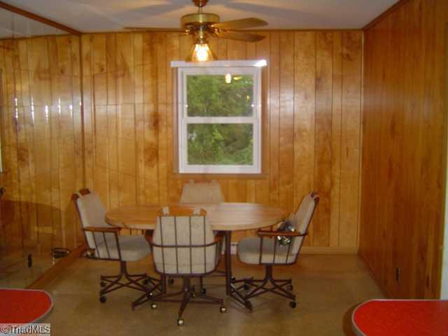 2823 Roland Road Greensboro, NC 27407 - Photo 5 of 8 Breakfast.
