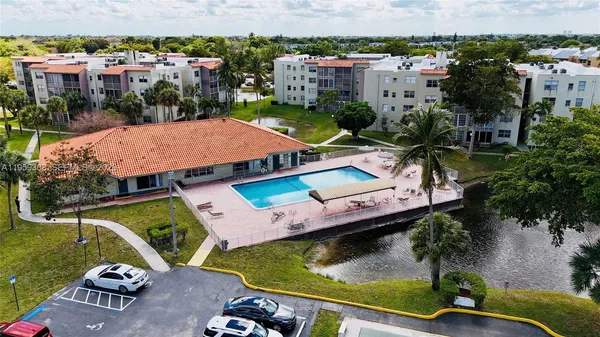 $1,600 | 1800 Southwest 81st Avenue, Unit 1112, North Lauderdale, FL 33068