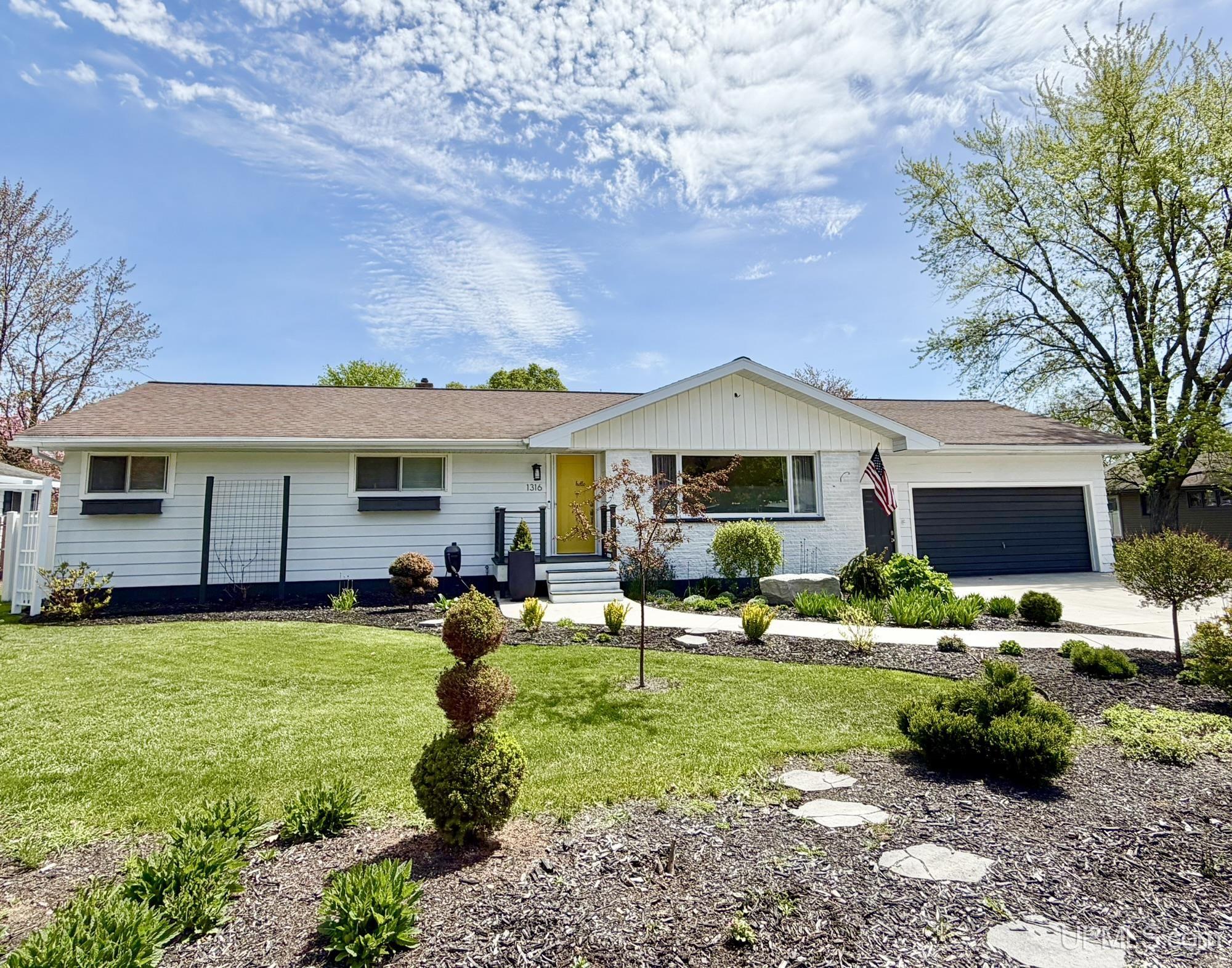 1316 Cleveland Street Niagara, WI 54151 - Photo 1 of 23