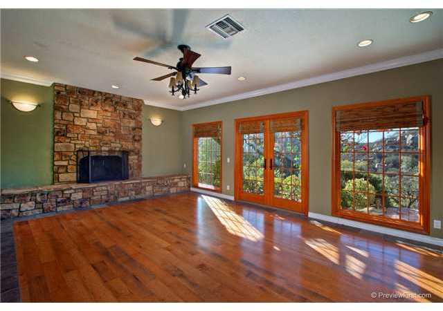 14322 High Valley Road Poway, CA 92064 - Photo 5 of 25