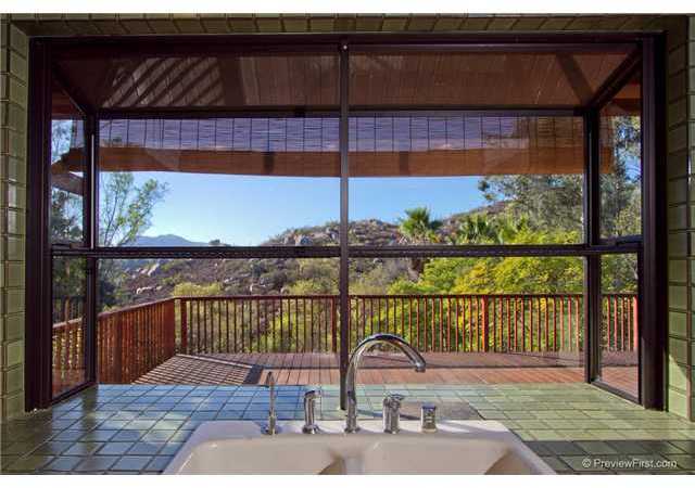 14322 High Valley Road Poway, CA 92064 - Photo 9 of 25