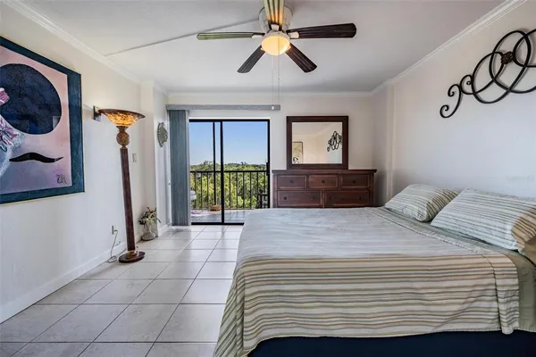 $227,000 | 2900 Cove Cay Drive, Unit 7B, Clearwater, FL 33760
