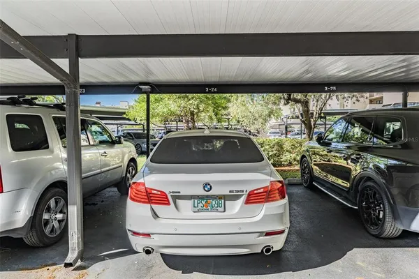 $227,000 | 2900 Cove Cay Drive, Unit 7B, Clearwater, FL 33760